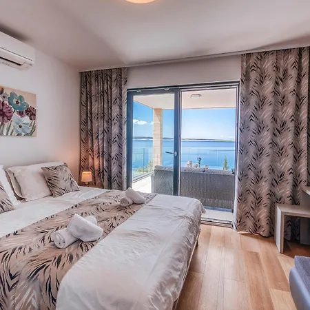 Holiday home Poseidon Starigrad Paklenica