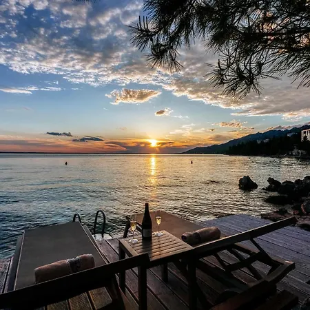 Holiday home Poseidon Starigrad Paklenica