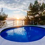Poseidon Hébergement de vacances *